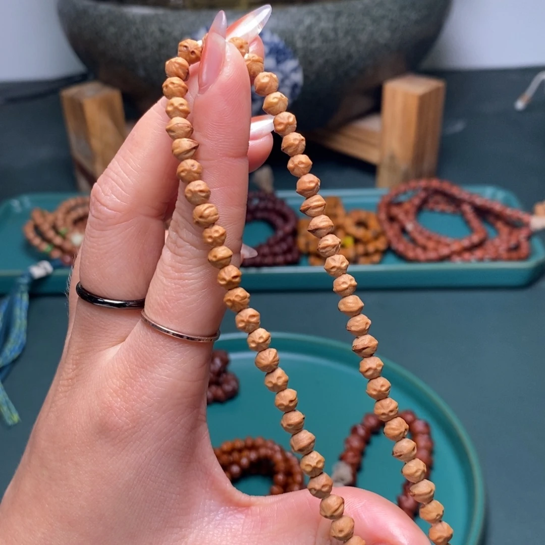 吊坠柏香籽/百香籽78.8红唇