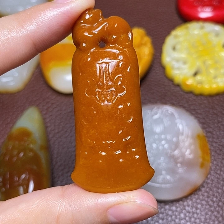 可***乐和田玉未镶嵌颈饰