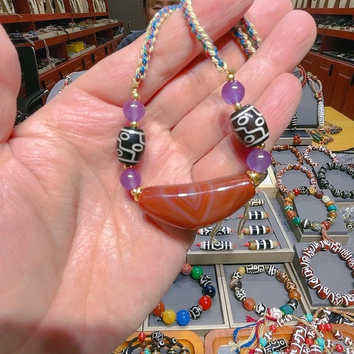 未镶嵌玛瑙/玉髓珠宝奇石