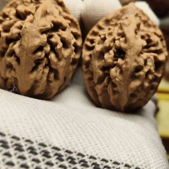 文玩核桃吊坠大楸核桃2号