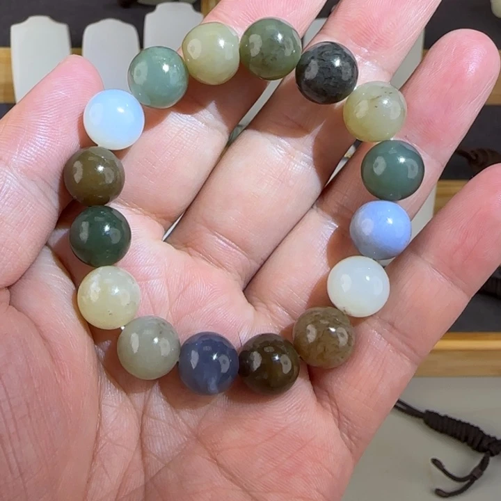 和田玉未镶嵌手串