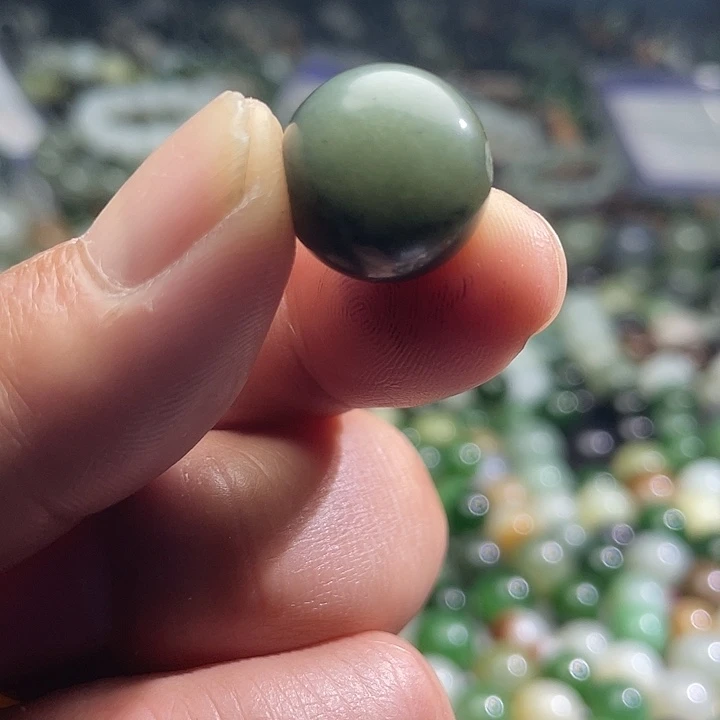 未镶嵌和田玉车挂青***客