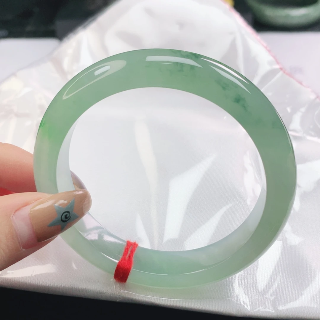 翡翠未镶嵌手镯翡翠57.2冰种果绿飘花正圈