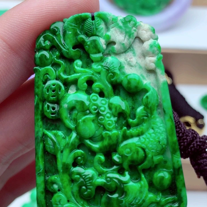 翡翠未镶嵌吊坠(不含链)