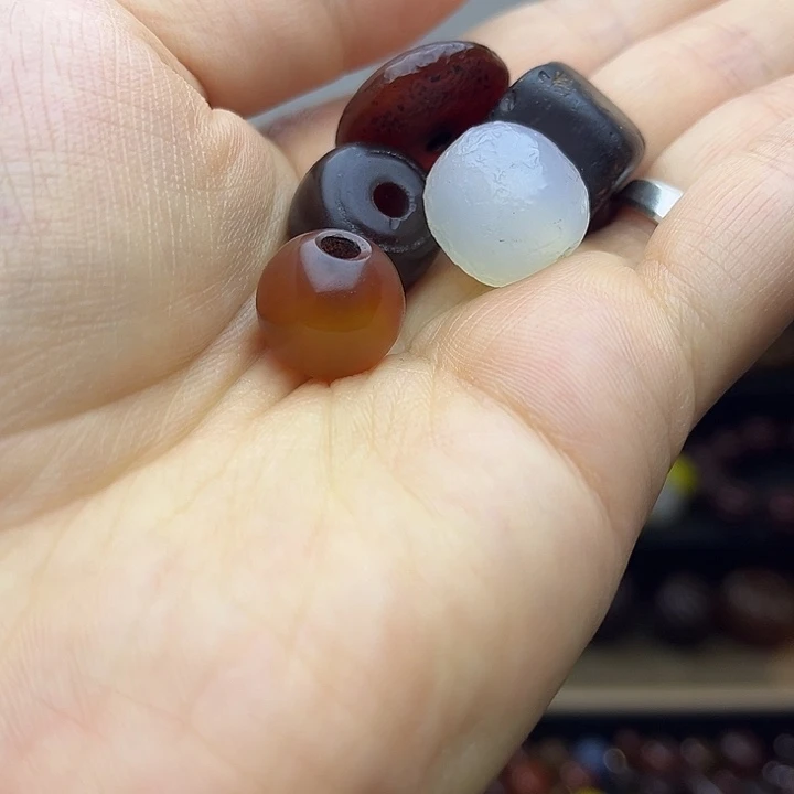 玛瑙/玉髓未镶嵌玛瑙珠子1111