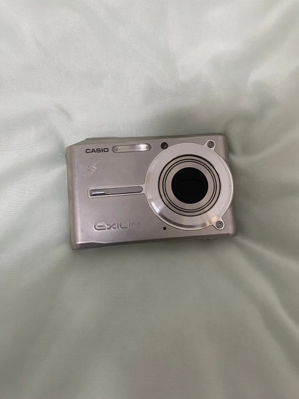 9新 Casio/卡西欧 s600复古式ccd数码相机