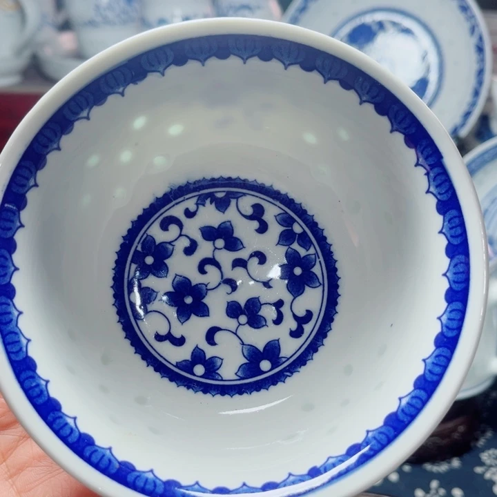 青花玲珑5寸饭碗紫荆花有花