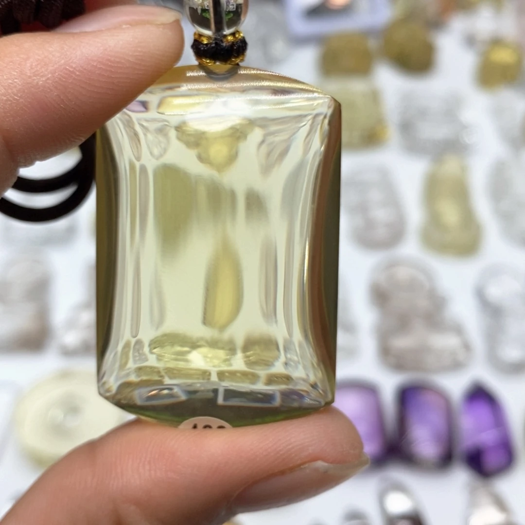 双***6水晶未镶嵌颈饰无事拍吊坠