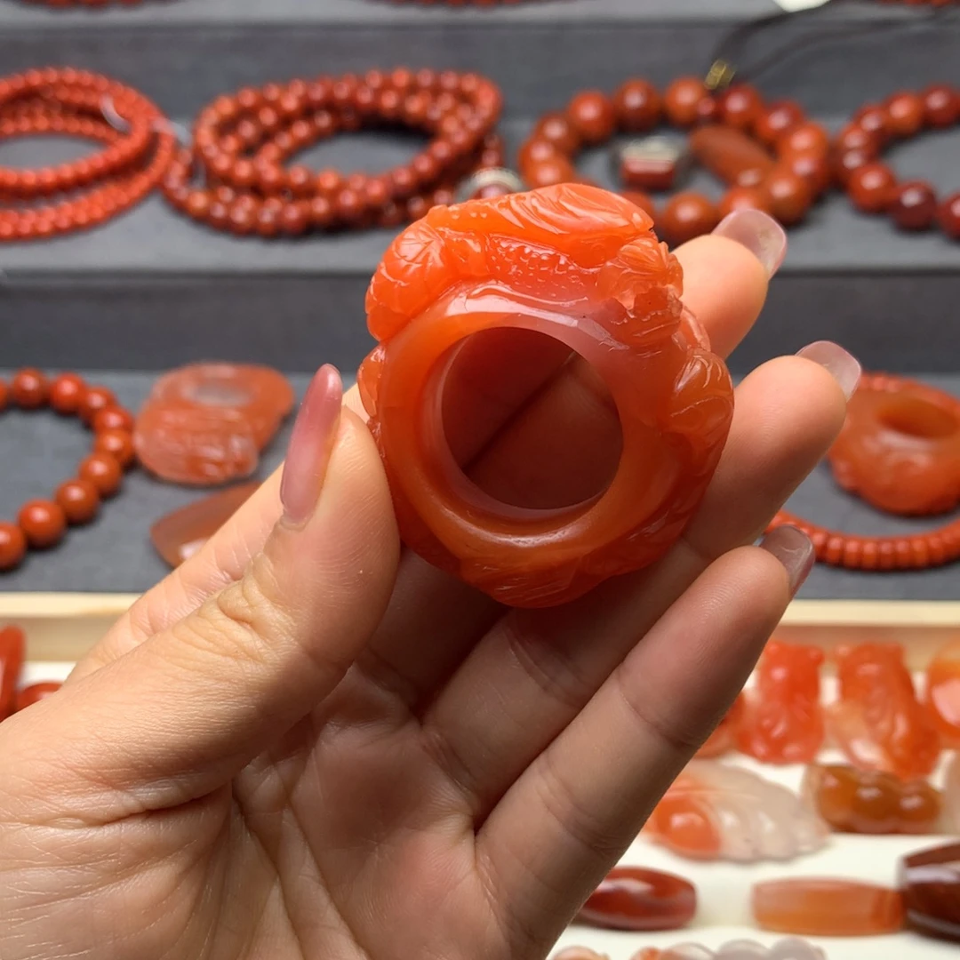 陈***生南红玛瑙未镶嵌配饰