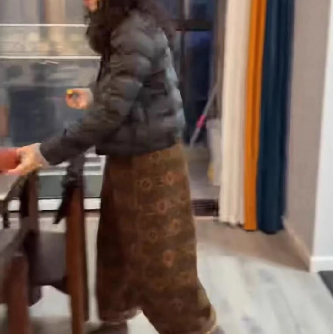 新款时尚洋气精品百搭女装F4471