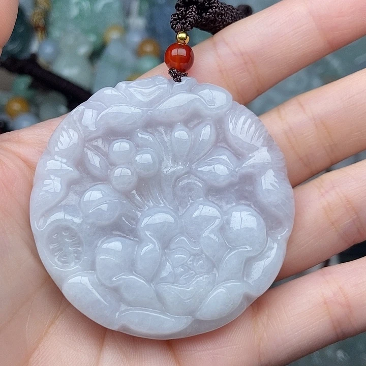 H***e翡翠未镶嵌颈饰翡翠