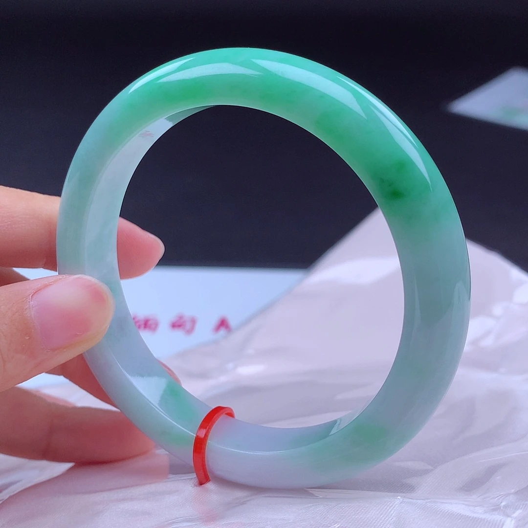 翡翠未镶嵌手镯手镯002007