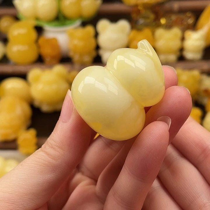 琥珀未镶嵌珠宝奇石