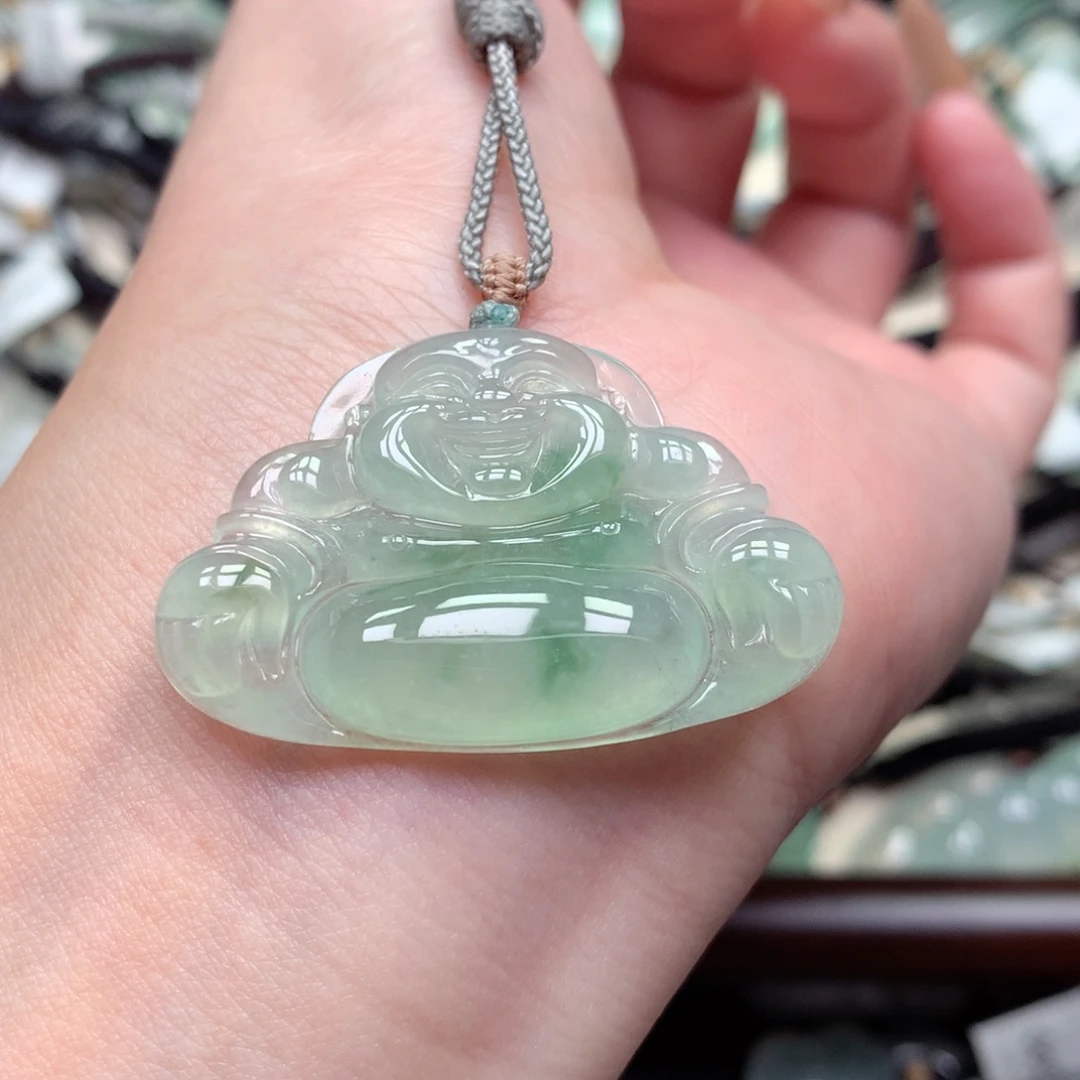 翡翠未镶嵌颈饰佛公