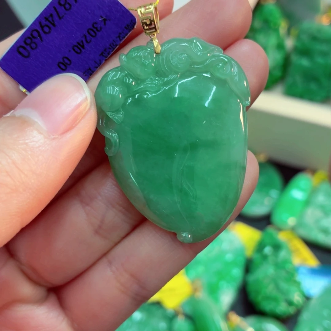翡翠18K金镶嵌吊坠(不含链)