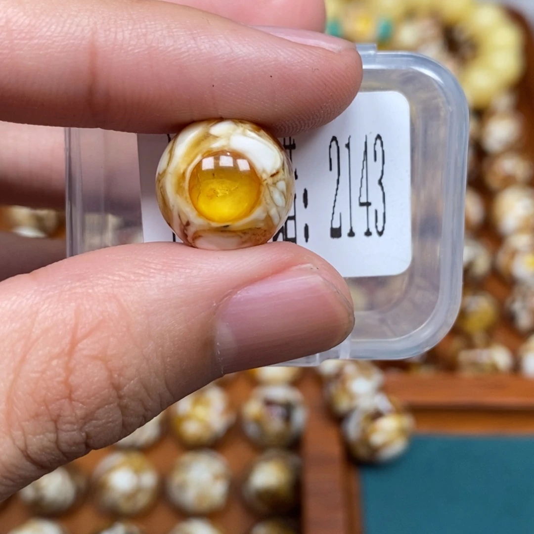 未镶嵌沁色蜜蜡2143