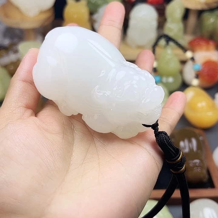 石材一***下玉石雕刻品