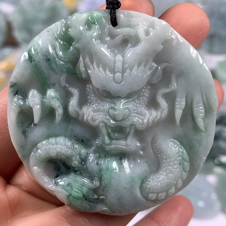 翡翠未镶嵌颈饰龙行天下福利微瑕福利