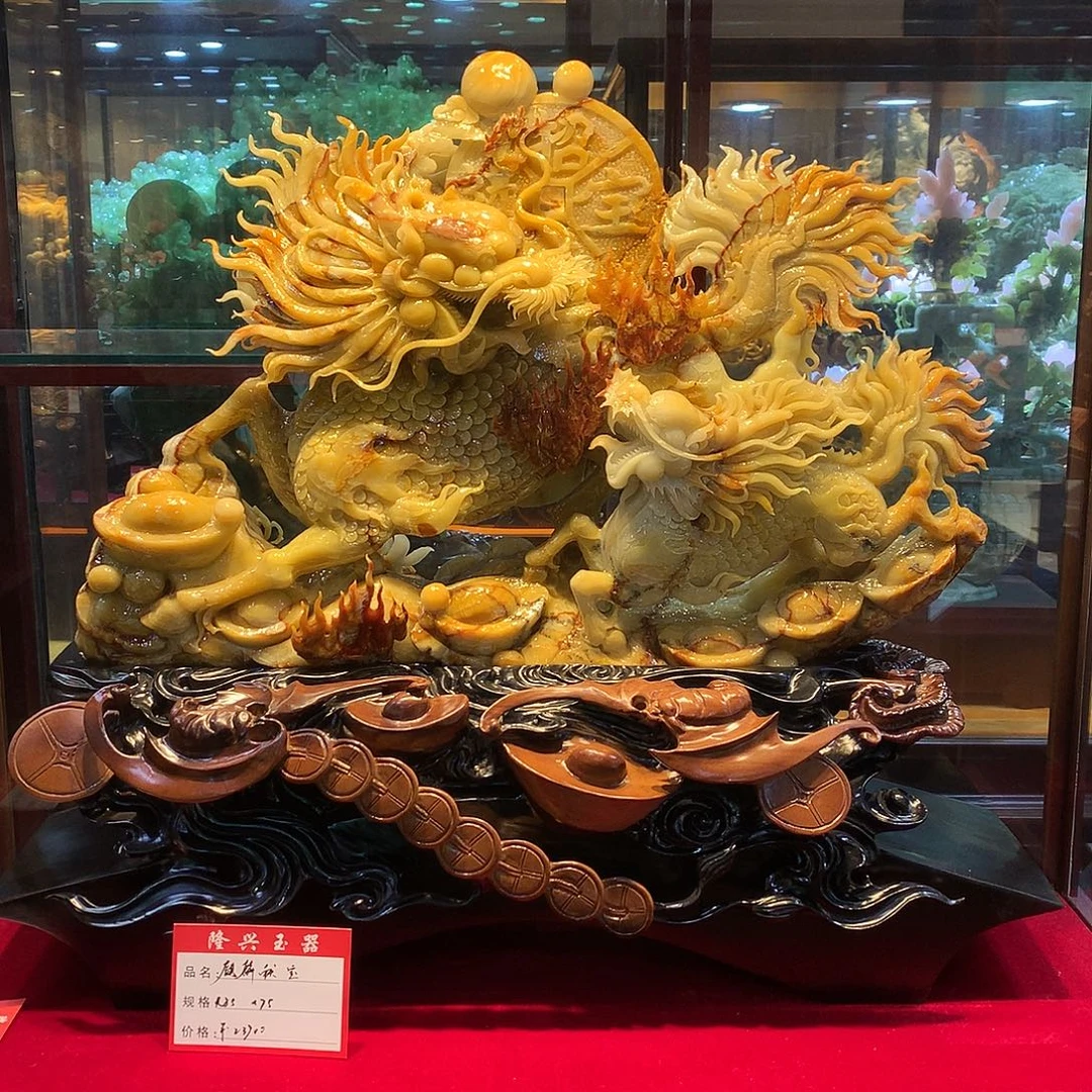 蛇纹石玉未镶嵌摆件