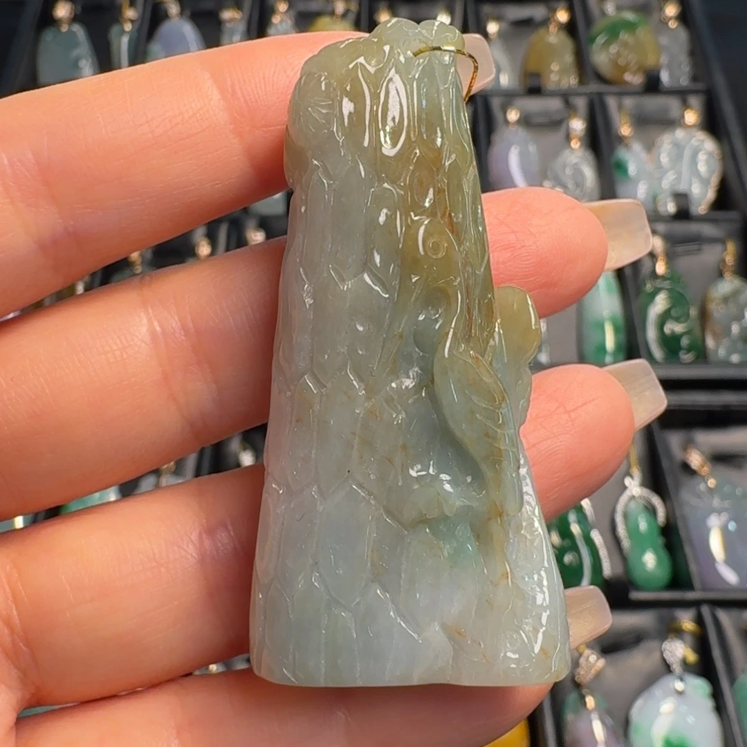 翡翠未镶嵌颈饰松鹤延年