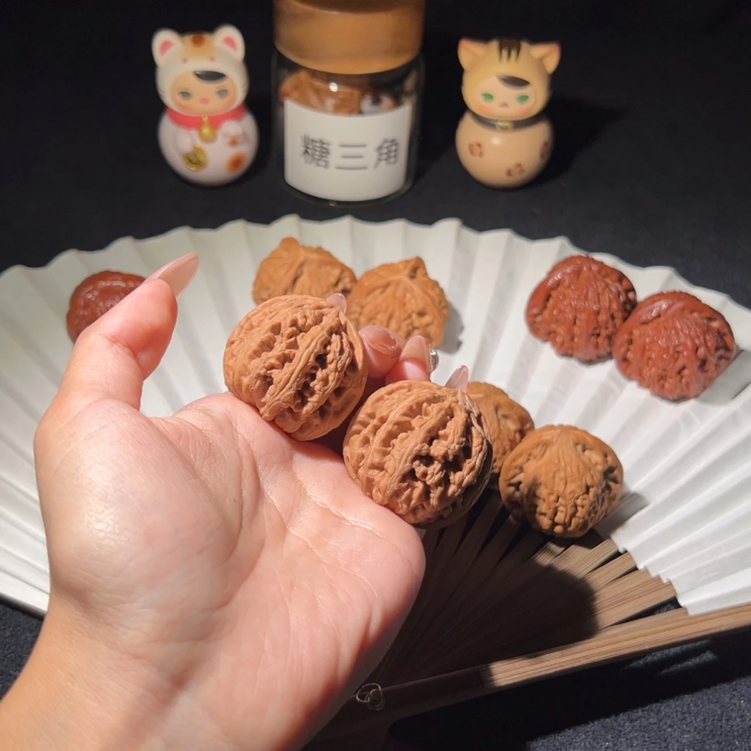 吊坠文玩核桃37粗筋