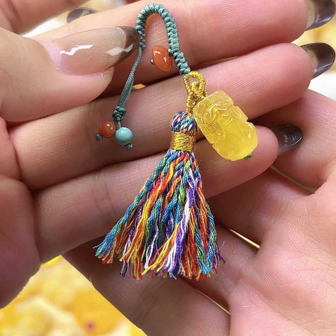 蜜蜡吊坠(赠链)未镶嵌貔貅