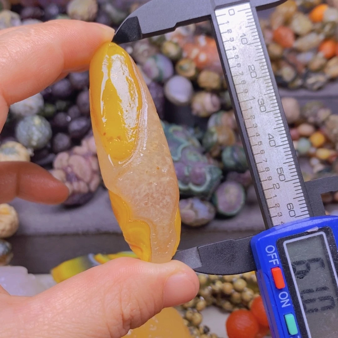 合金颈饰玛瑙/玉髓