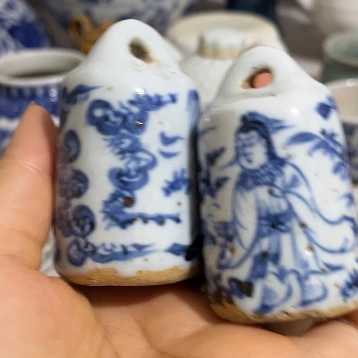 藏**今两个青花人物瓷权