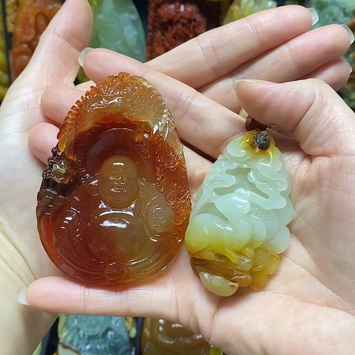 岫玉未镶嵌吊坠(赠链)