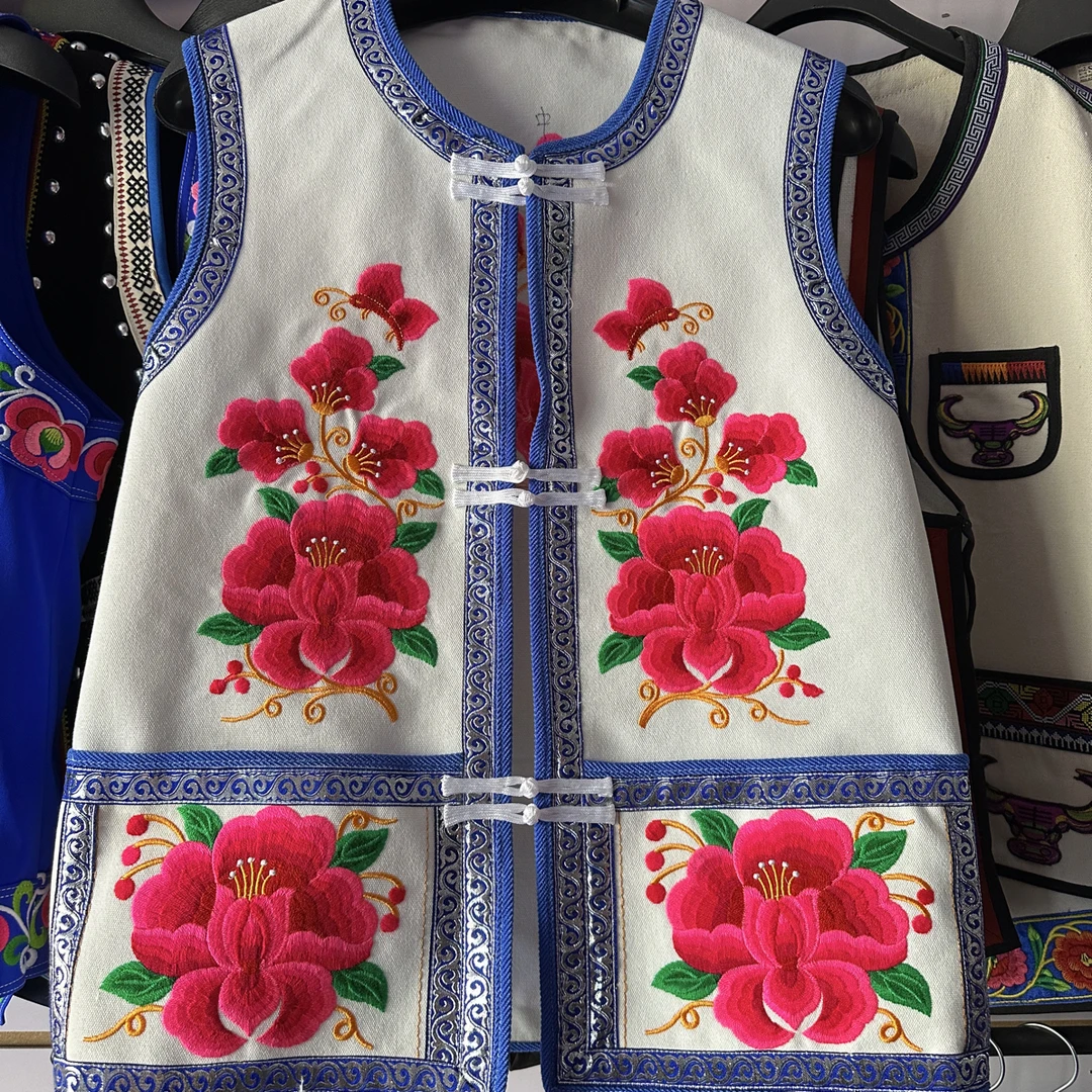 新款绣花民族风花马褂细毛线绣花做工精致