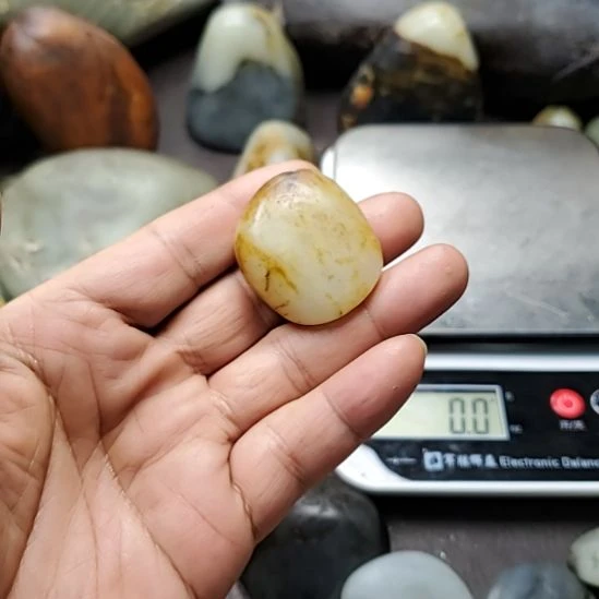 和田玉（糖玉）未镶嵌挂件