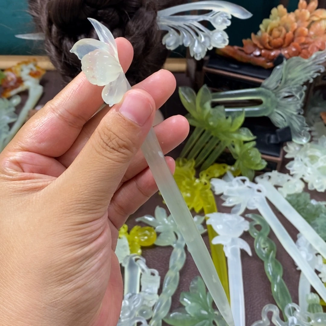 蛇纹石玉未镶嵌发饰