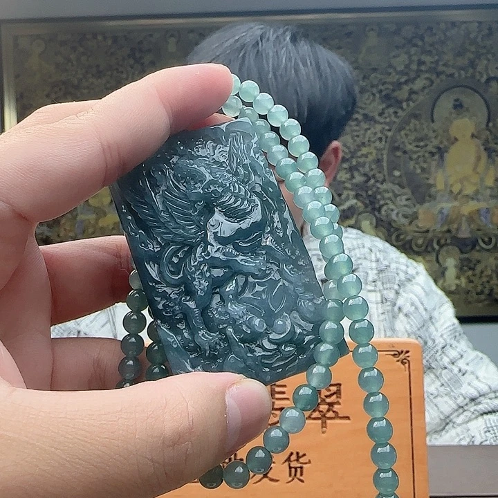 翡翠未镶嵌颈饰1111