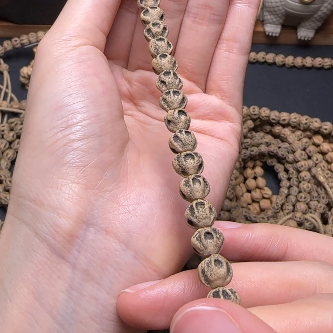 以***沫柏香籽/百香籽吊坠