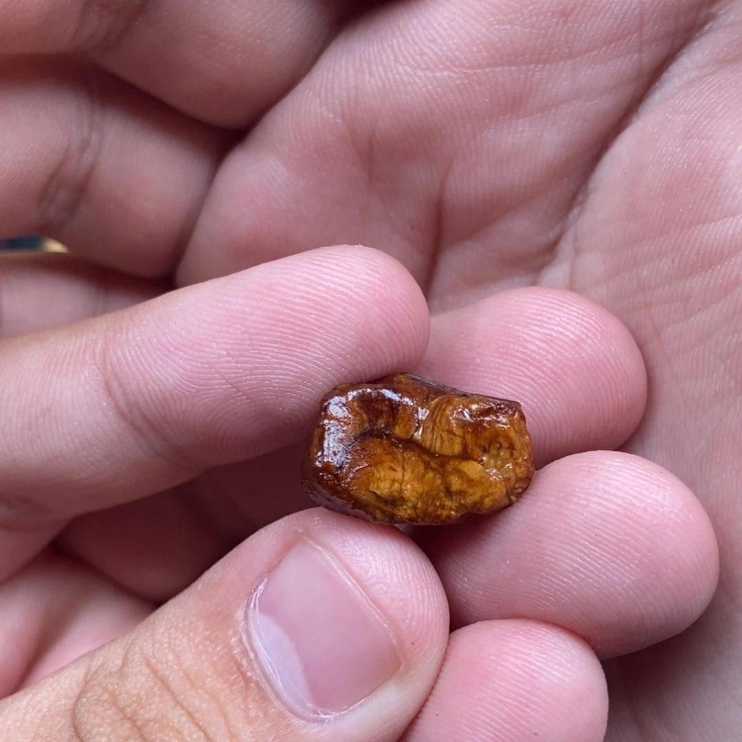 定制琥珀未镶嵌定制