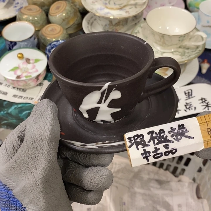 在哪吃完呀啊喂这