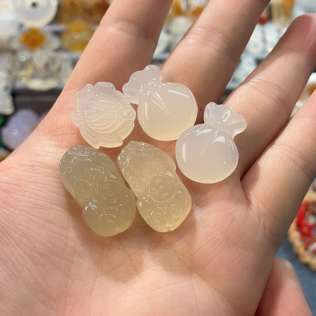 好***情玛瑙/玉髓未镶嵌颈饰