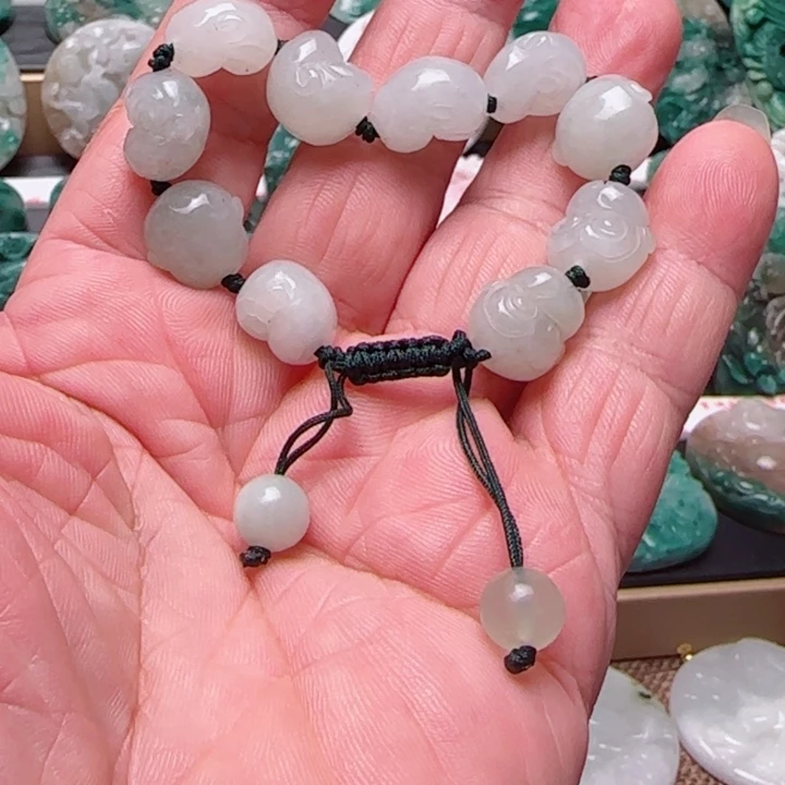 独山玉未镶嵌颈饰