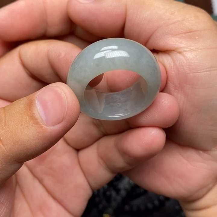 定制翡翠未镶嵌毛货需要抛光，请慎拍