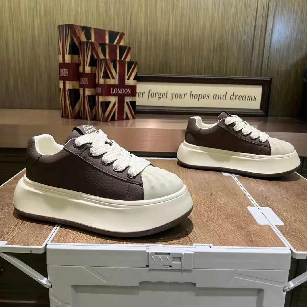 2025秋季新款低帮皮面厚底潮流系带经典百搭时尚男款运动休闲鞋潮