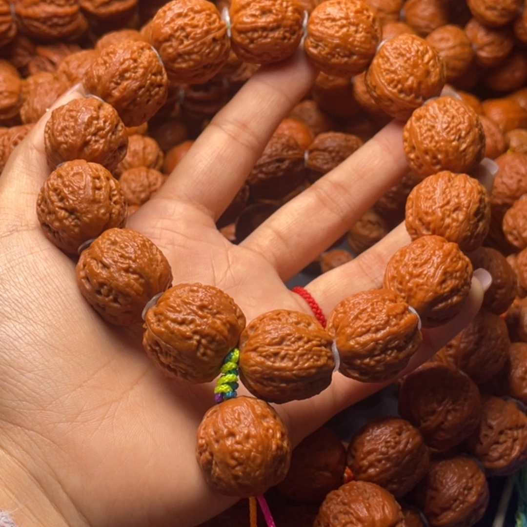 文玩核桃手串留虎头