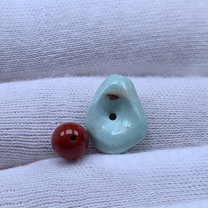 南红玛瑙未镶嵌珠宝奇石