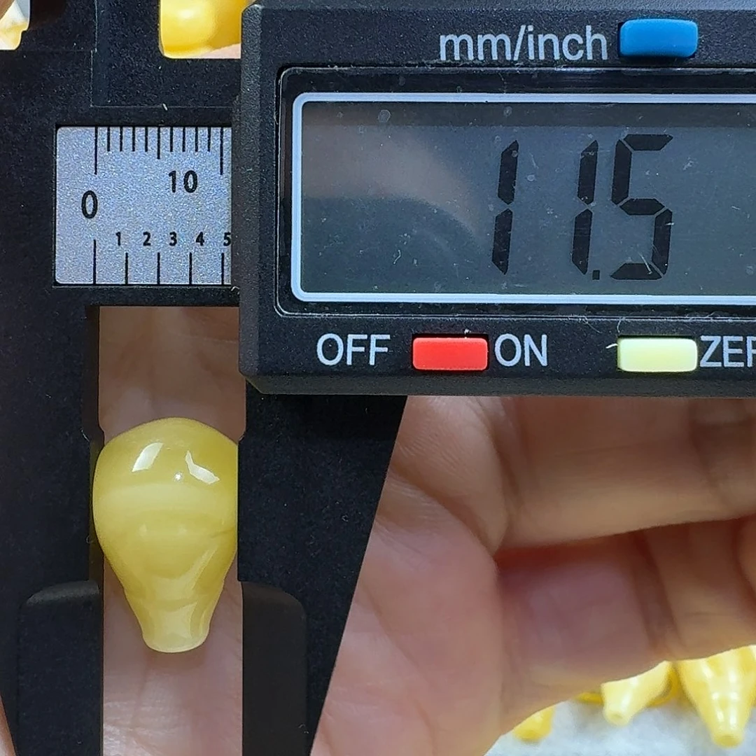 蜜蜡未镶嵌裸石57杂