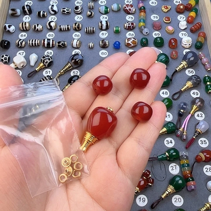 只***夕玛瑙/玉髓未镶嵌饰品