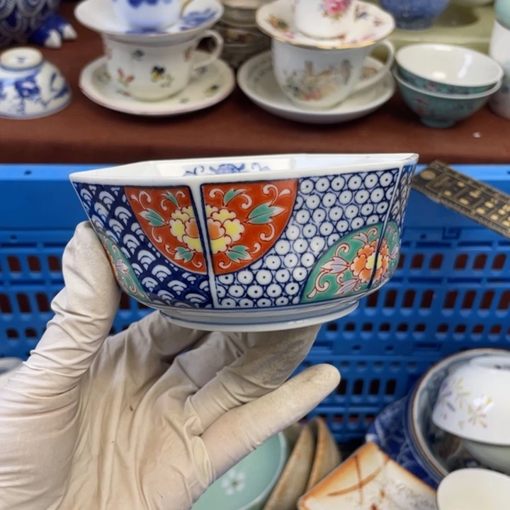 他家瓷器真美…开播了
