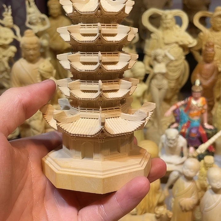 轩****黄杨木瑕疵文昌塔