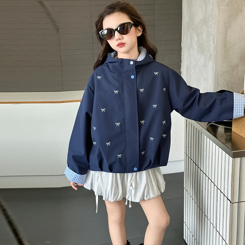 2025年秋季中大女童韩系连帽拉链蝴蝶结刺绣休闲外套日常经典百搭