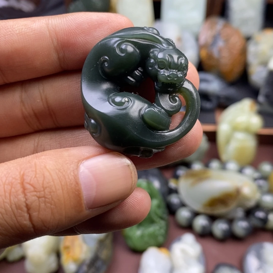 和田玉未镶嵌挂件