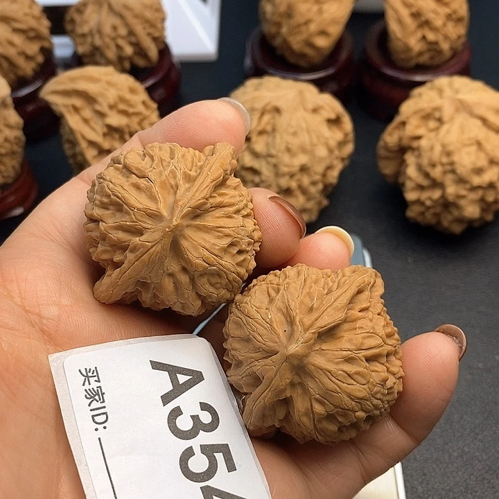 吊坠文玩核桃宫灯4.2