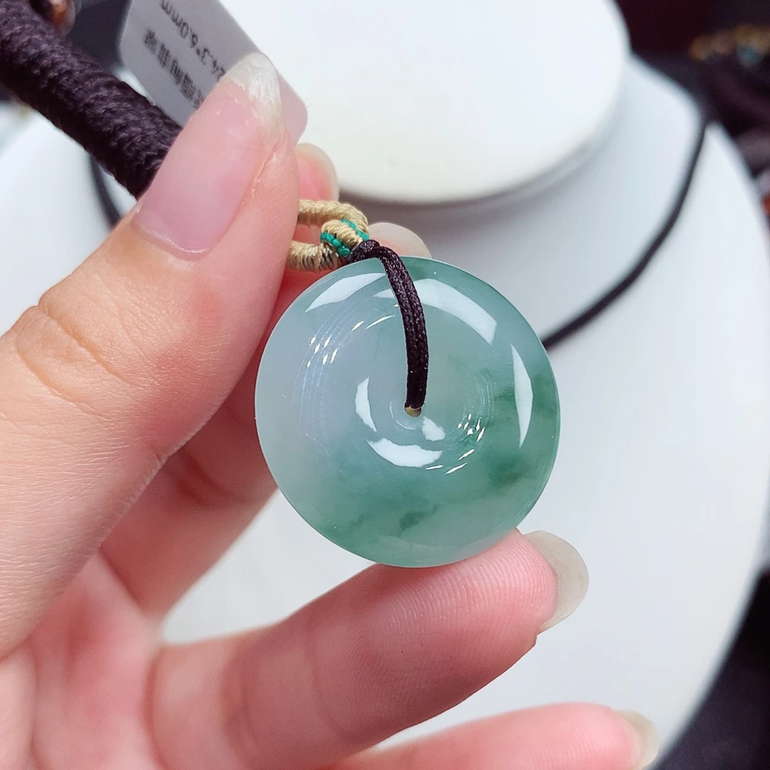 翡翠未镶嵌颈饰翡翠11，24.3/6